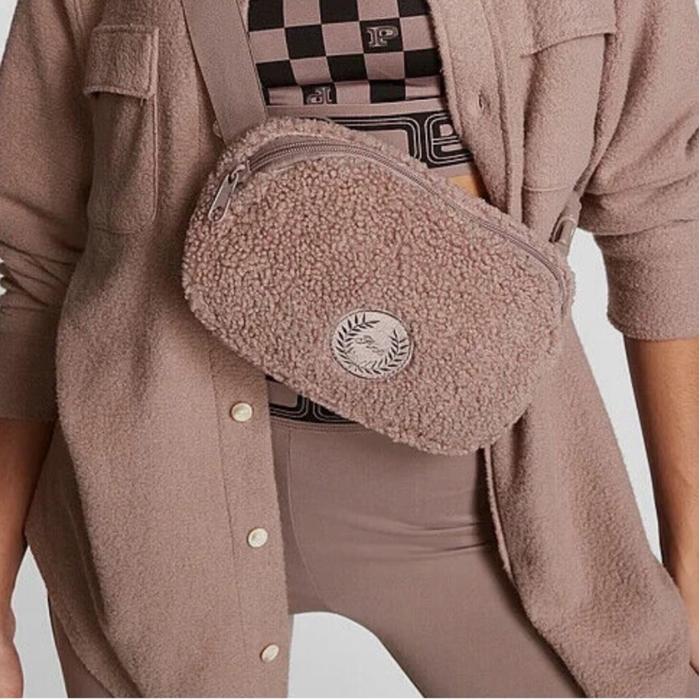 Victoria’s Secret PINK Cozy Fleece Belt Bag (Pink, OSFA, NEW, Tags Included)